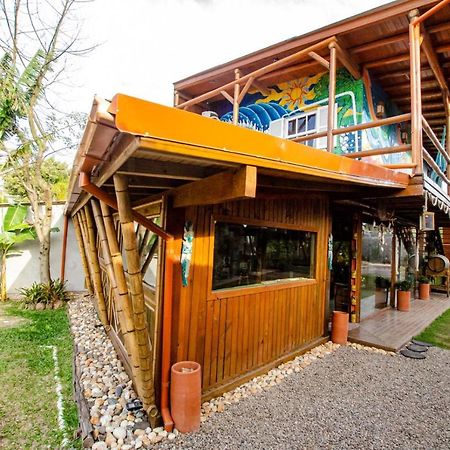 Hostel Quintal Do Rosa 普腊亚罗萨 外观 照片