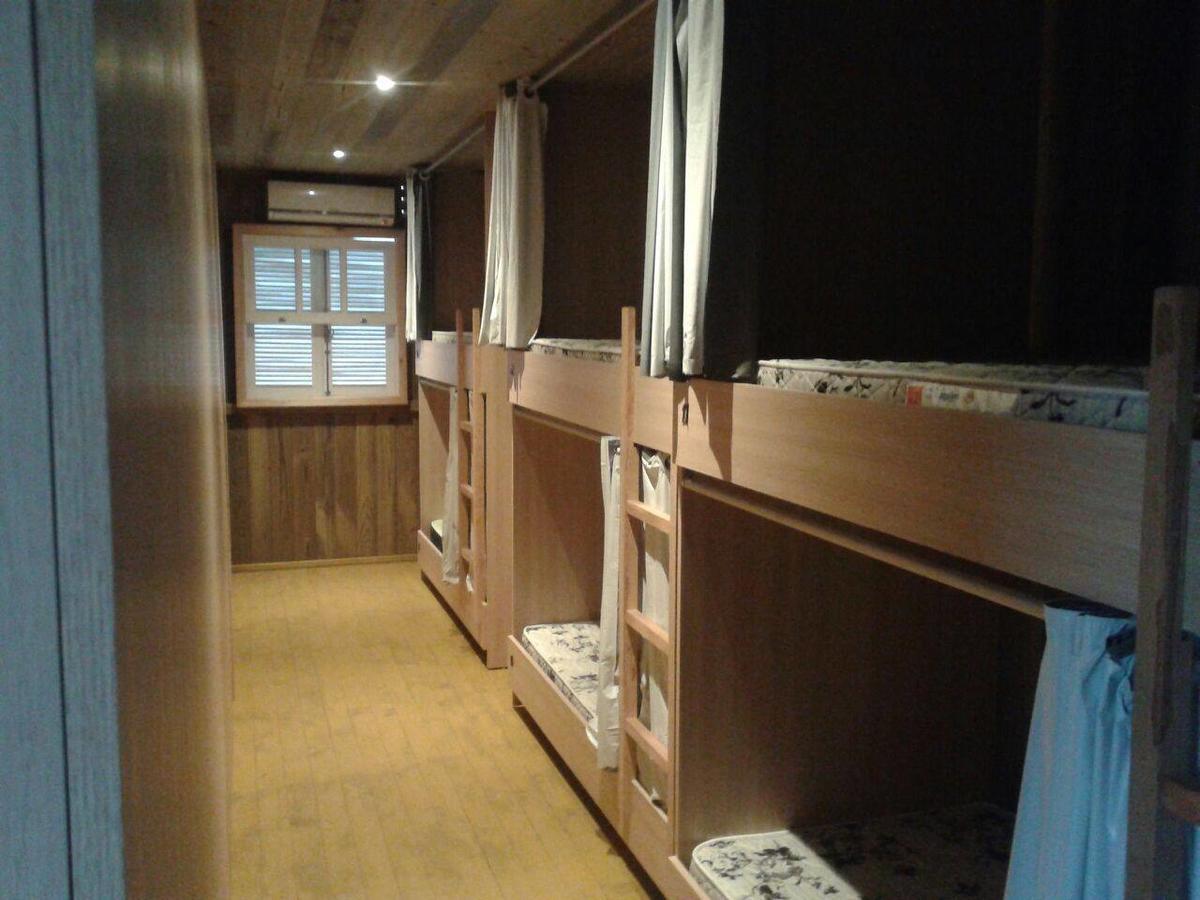 Hostel Quintal Do Rosa 普腊亚罗萨 外观 照片